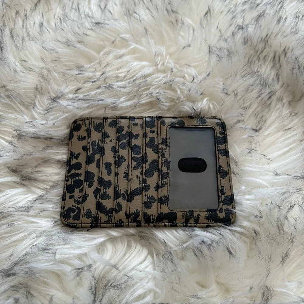 Target Wallet - Picture 2 of 3